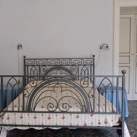 Villa Palazzo Falletti *