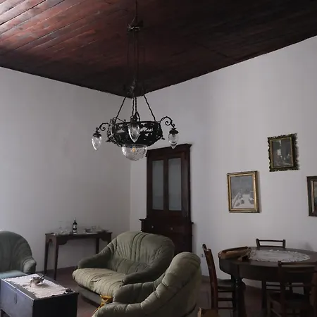 וילה Palazzo Falletti